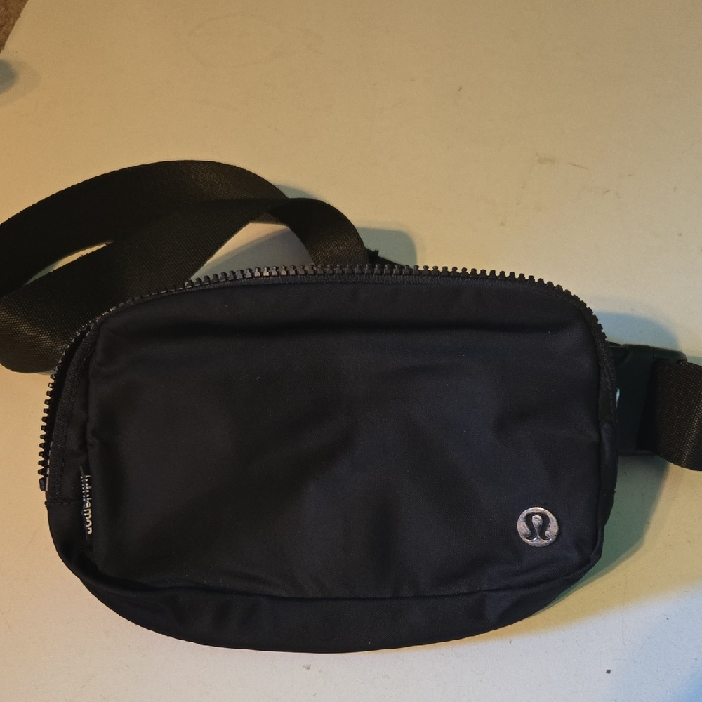 lululemon athletica Black Belt Bag